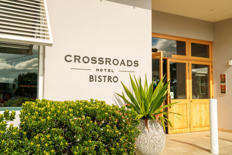 Crossroads Hotel: Pubs in Western Sydney